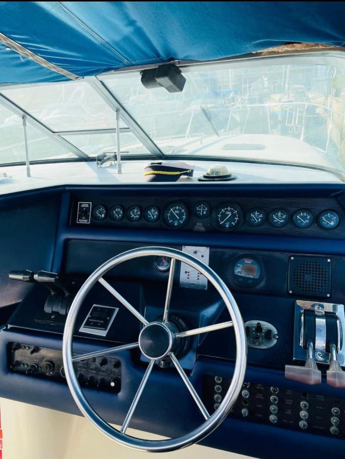 Yacht Hotel Barcelona サン・アドリア・デ・ベソス エクステリア 写真