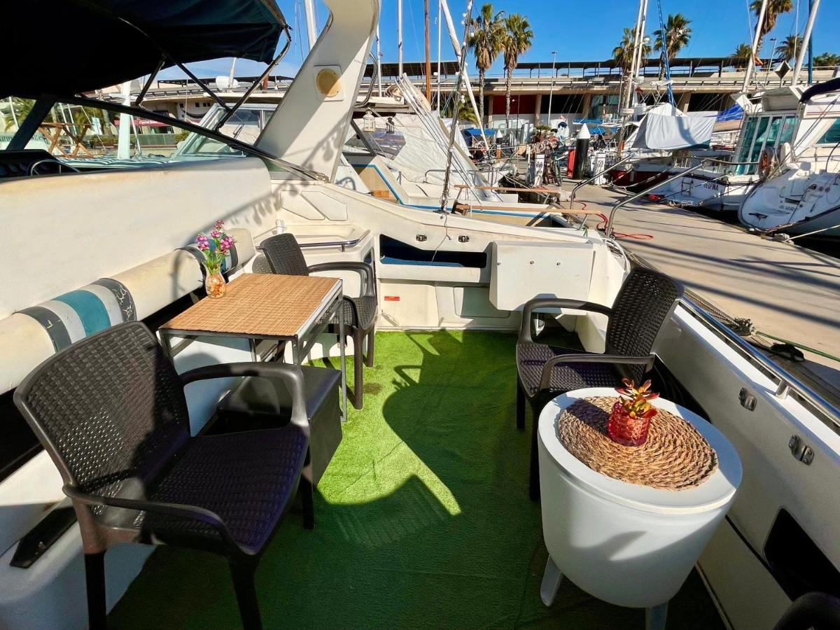 Yacht Hotel Barcelona サン・アドリア・デ・ベソス エクステリア 写真