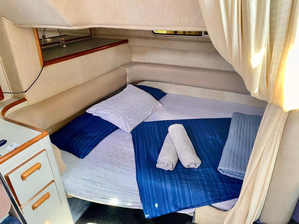 Yacht Hotel Barcelona サン・アドリア・デ・ベソス エクステリア 写真